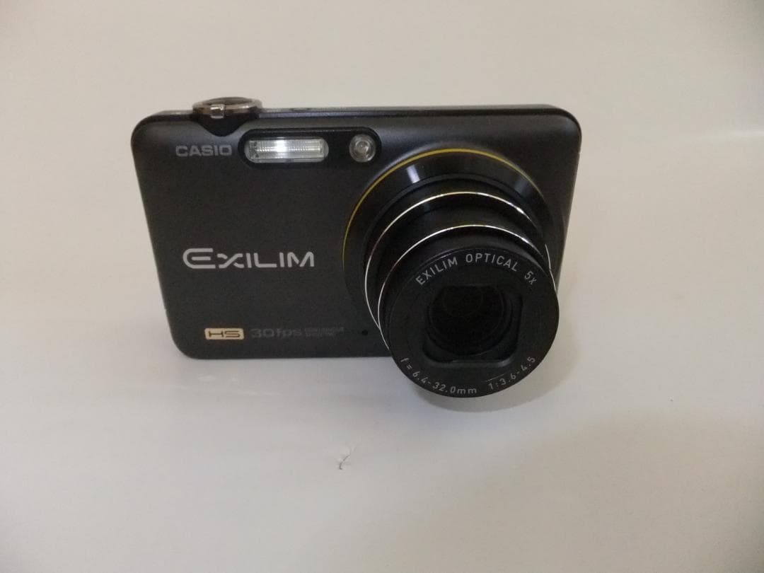 CASIO EXILIM EX-FC100 コンパクトデジタルカメラ