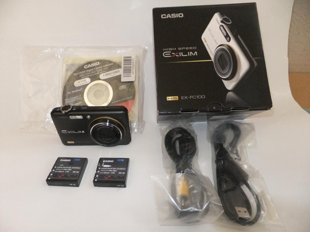 CASIO EXILIM EX-FC100 コンパクトデジタルカメラ