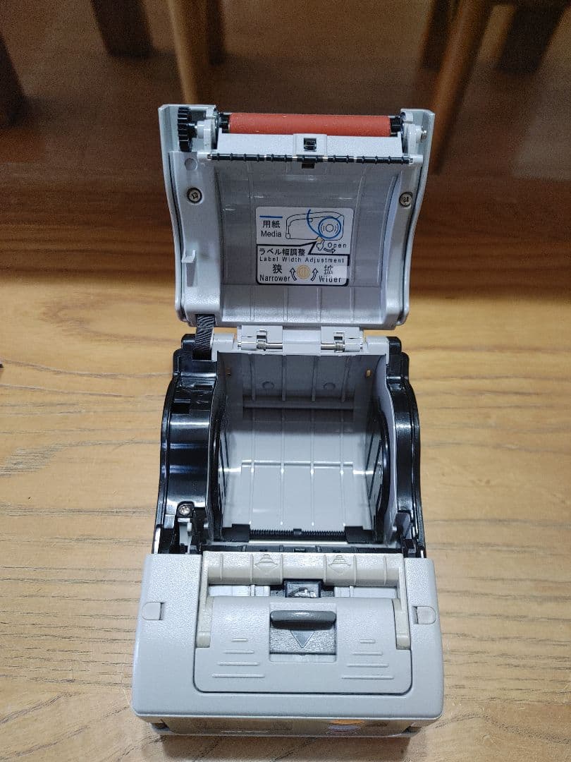 【美品】SATO モバイルプリンター Petit lapin PT208j-W3