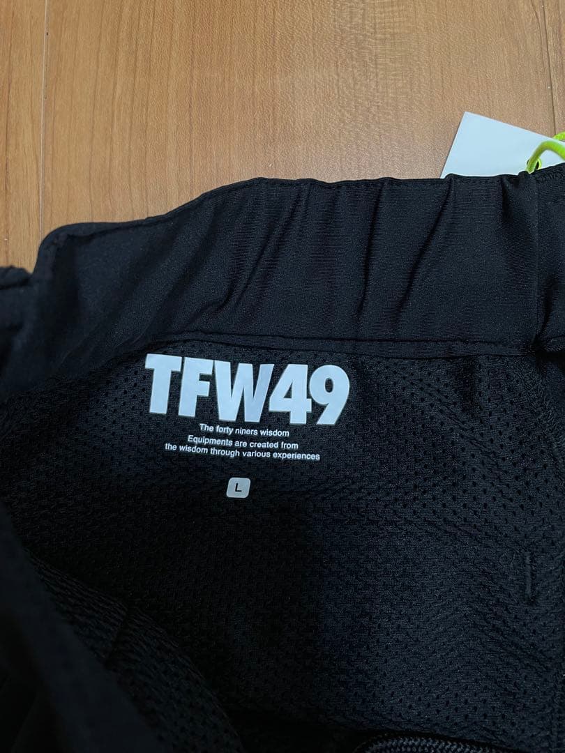 2025モデル　新品未使用タグ付き　TFW49 ハイブリッドパンツ　ブラック　L