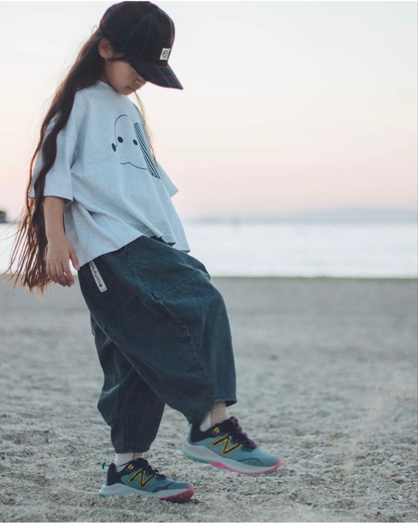 ヌヌフォルム　nunuforme ポインテッドデニムパンツ　155cm