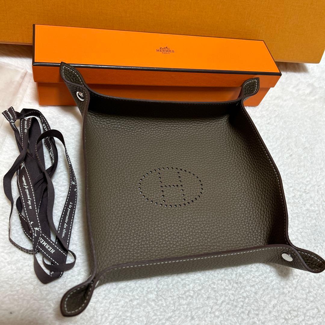 新品エルメスHERMESレザートレイ　ウィドポッシュ　ミーズエルランス　トレー