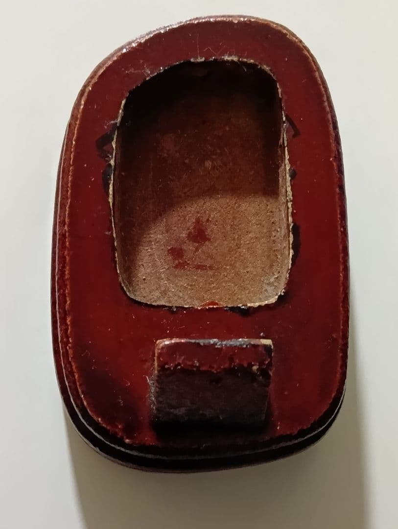 ラブラドライト　原石　台座付き