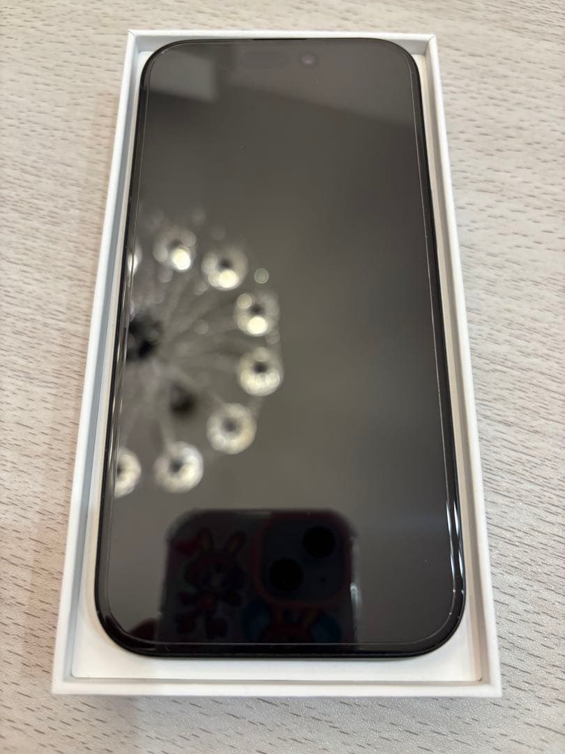 iPhone 15 ブラック 128GB 容量99% 保証あり 背面割れあり