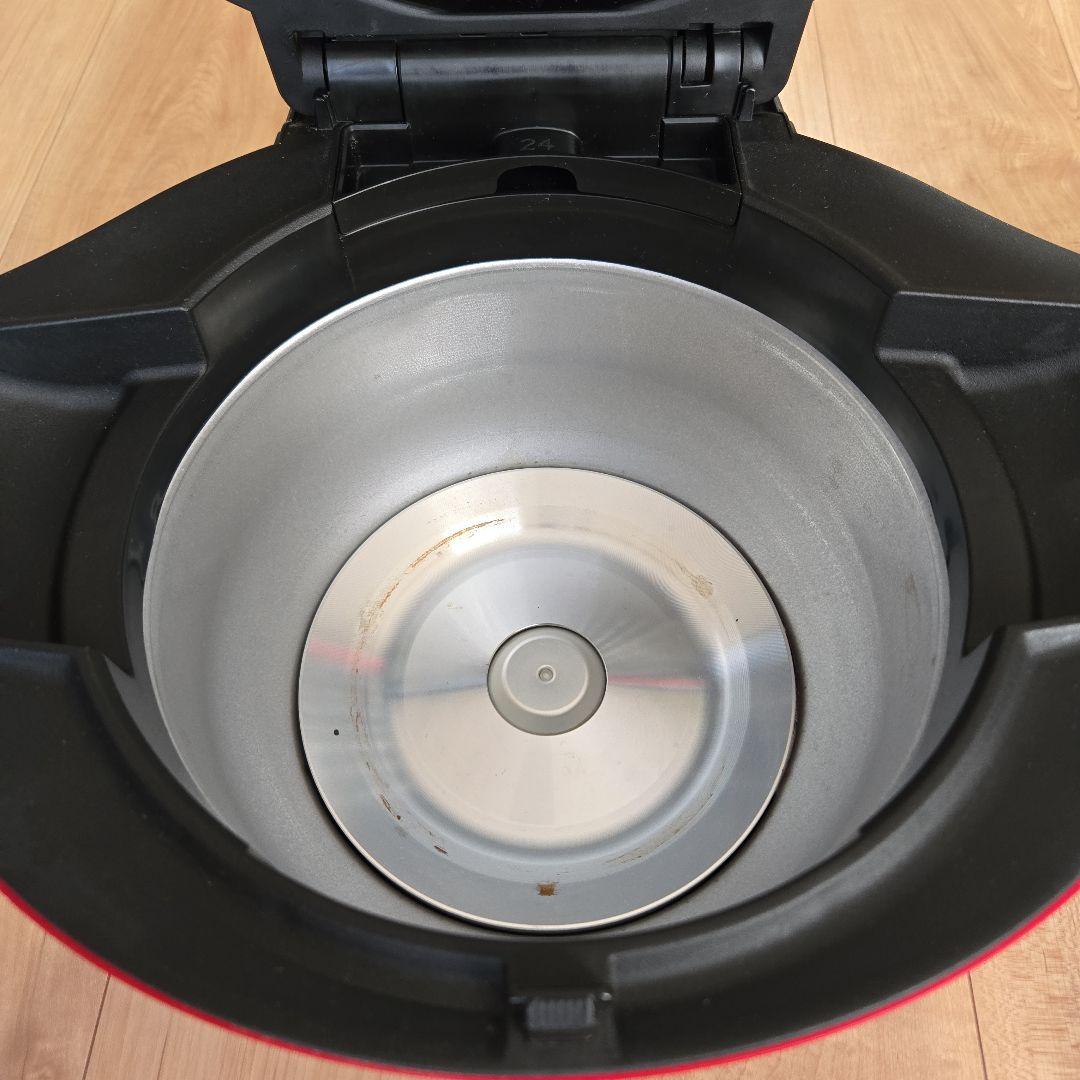 ヘルシオホットクック　KN-HT24B レッド 多機能調理器具