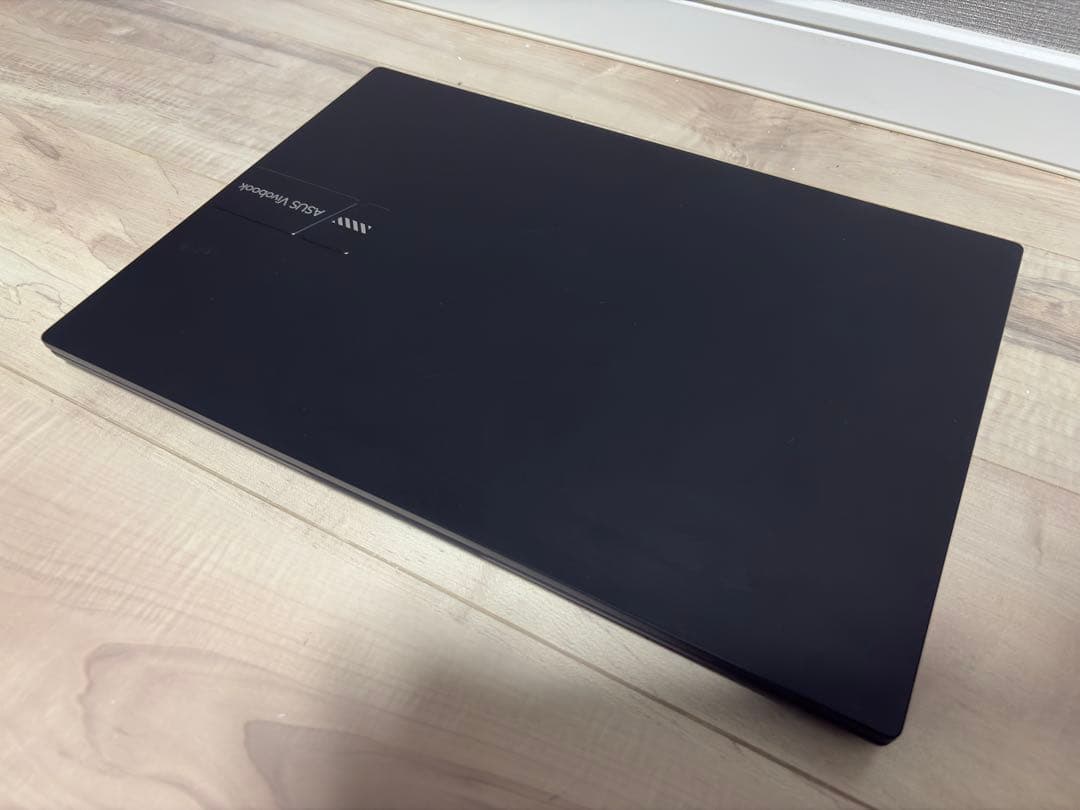 【ほぼ新品未使用】M1605YA-R5165BW ASUS Vivobook16