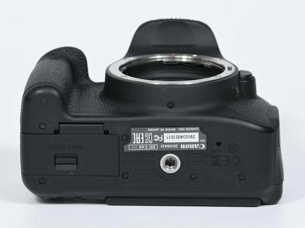 【美品】 キヤノン　Canon EOS kiss x7i ボディ