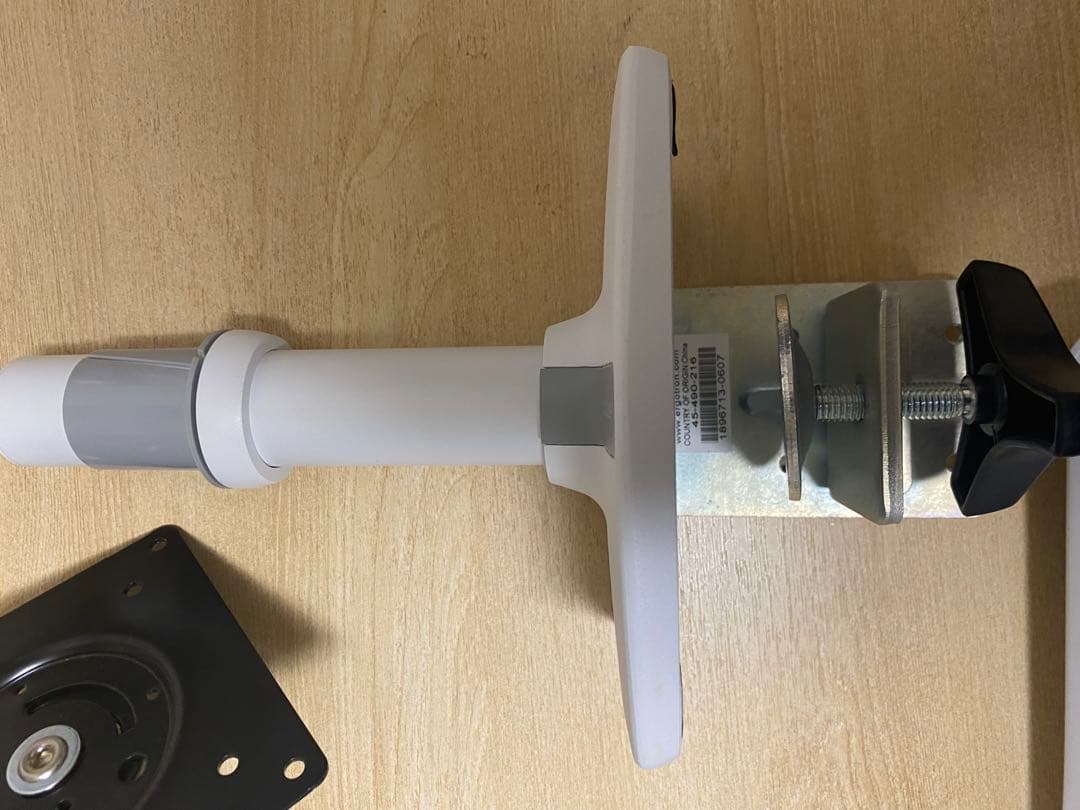 【美品】Ergotron LX モニターアーム ホワイトVESA対応