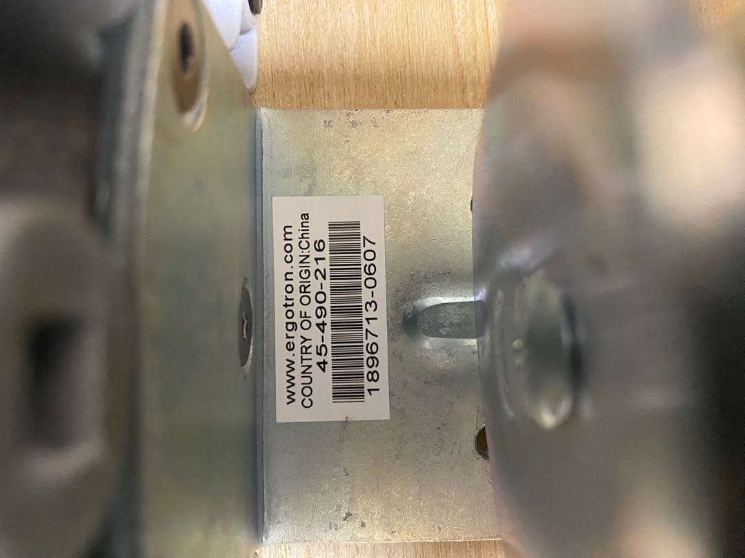 【美品】Ergotron LX モニターアーム ホワイトVESA対応