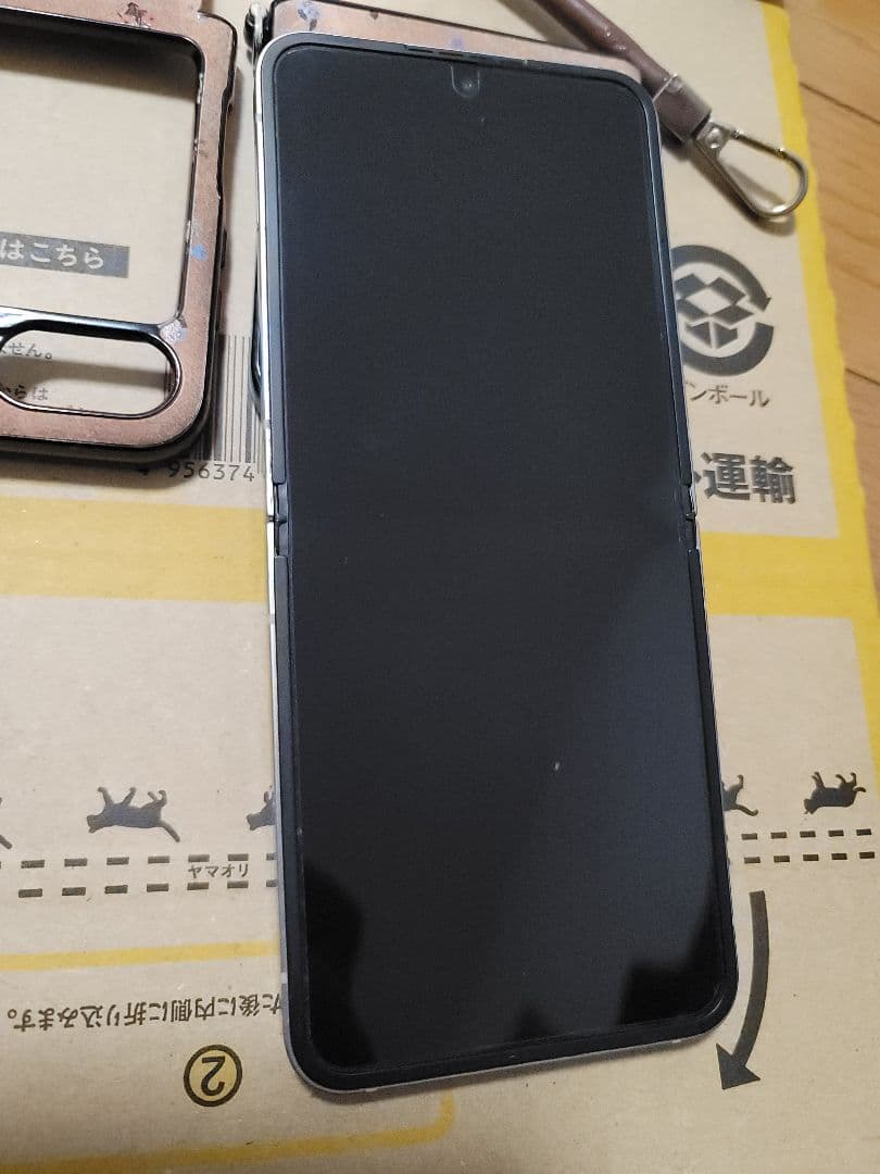 最終値下げ　galaxy z flip6 512GB/12GB　国内版