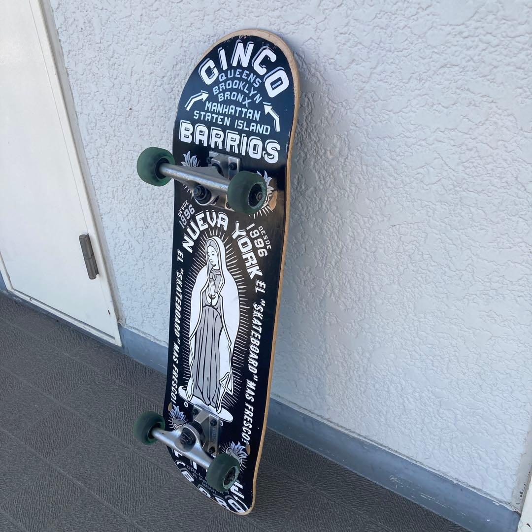 【美品】5boro nyc スケートボード　コンプリート　8.25インチ