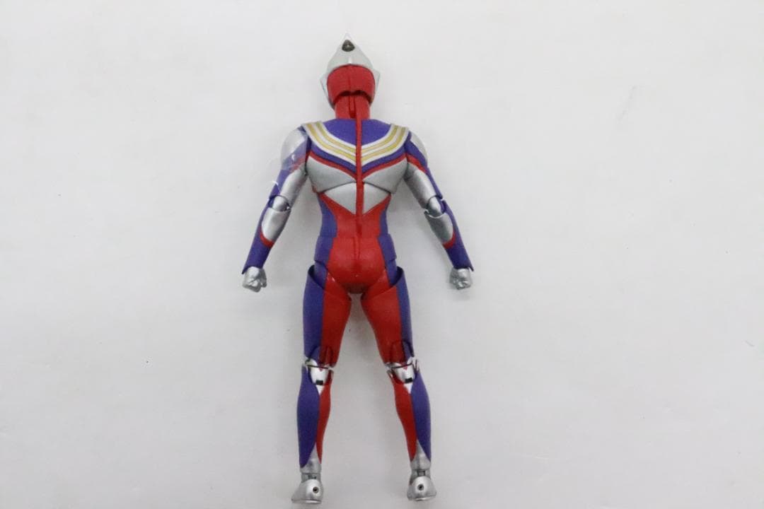 真骨彫製法 ウルトラマンティガ マルチタイプ 30-JD0212-09