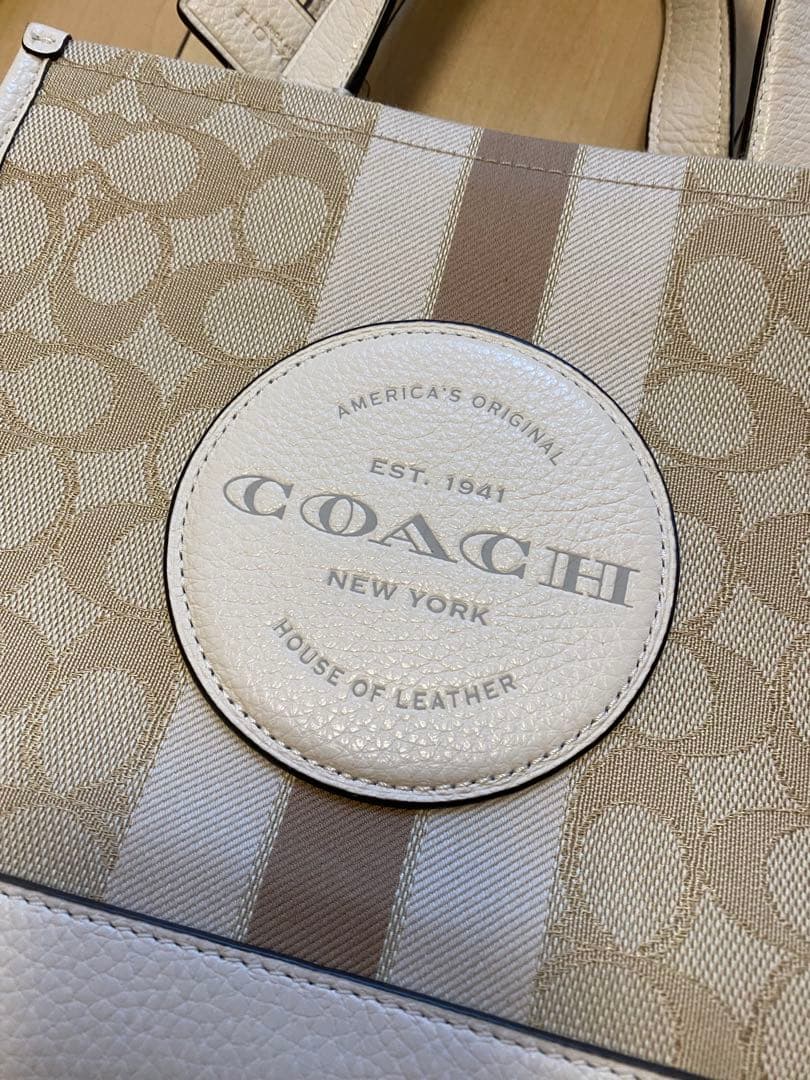 コーチ　COACH ショルダーバッグ ホワイト　ベージュ