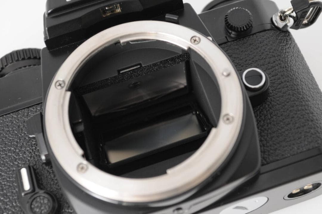 Nikon ニコン New FM2 ボディ ブラック ≪動作確認済み≫