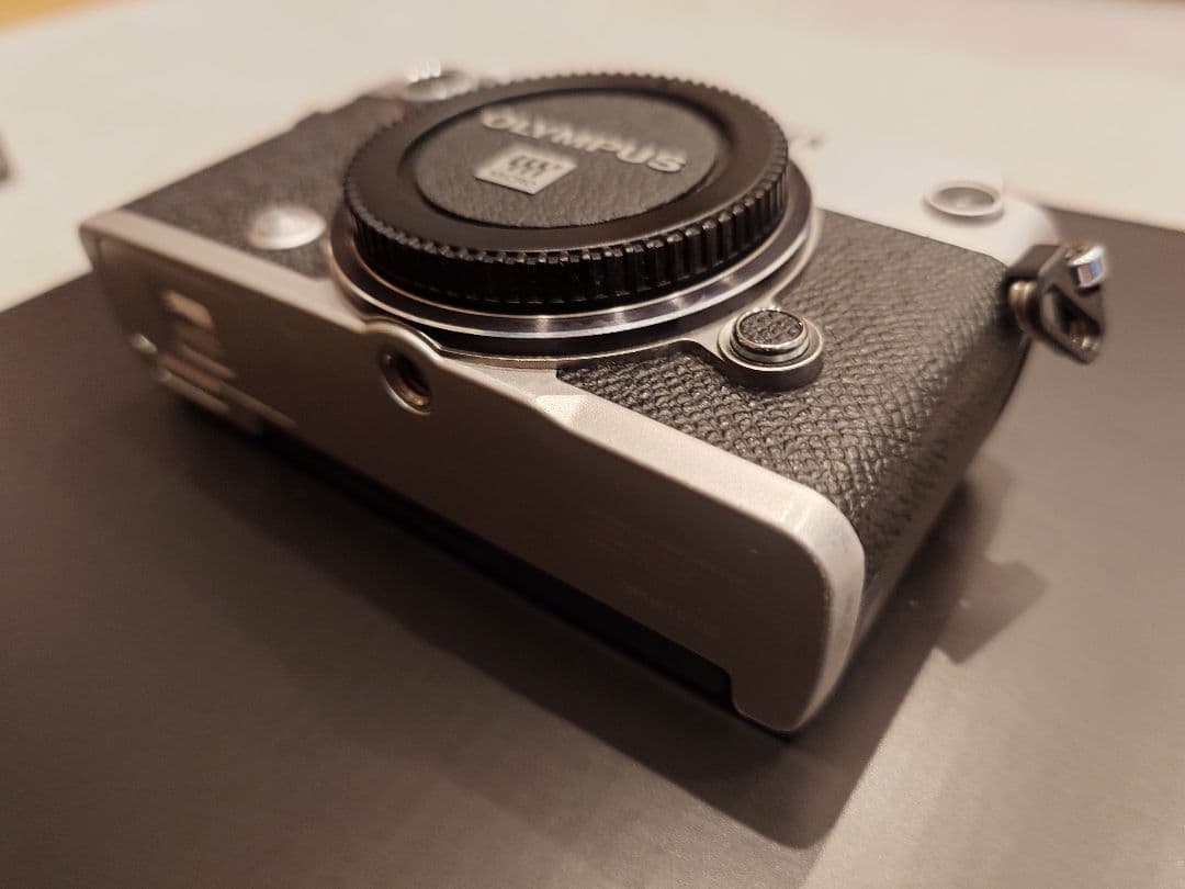 g*y様 OLYMPUS PEN-F 本体、レンズセット