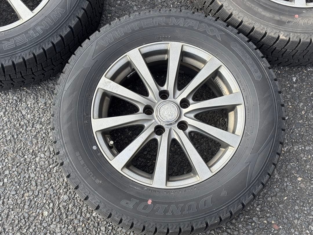 DUNLOP WINTER MAXX 215/65R16 22年製　スタッドレス