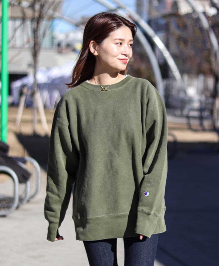 Champion 別注 R/W PIGMENT クルーネックスウェット