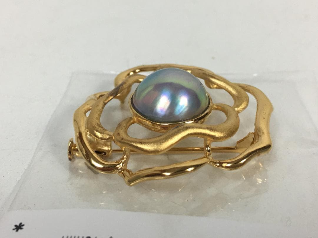 ☆奄美大島産 マベパール ローズブローチ 13mm ブラウン 真珠鑑別書付き
