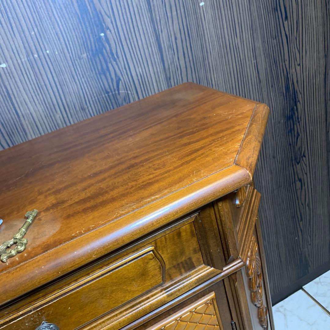 M*N様 イタリア　アンティーク　キャビネット