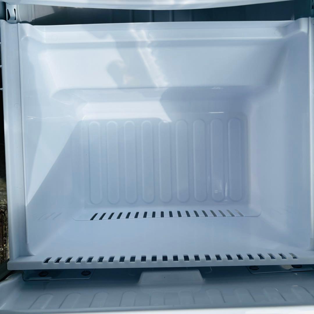 SHARP シャープ137L 冷凍冷蔵庫 SJ-D14A-W 2015年製