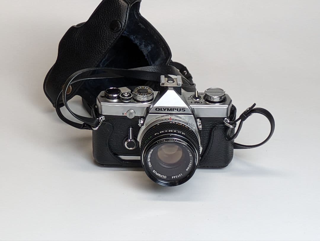 OLYMPUS OM-1 フィルムカメラ【中古/ジャンク品】