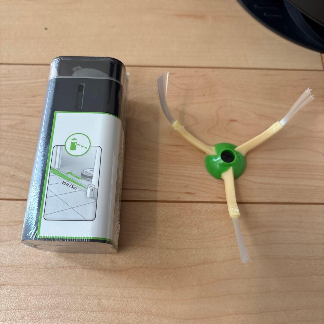 iRobot ルンバi7+（Roomba i7+）本体　クリーンベース　初期化済