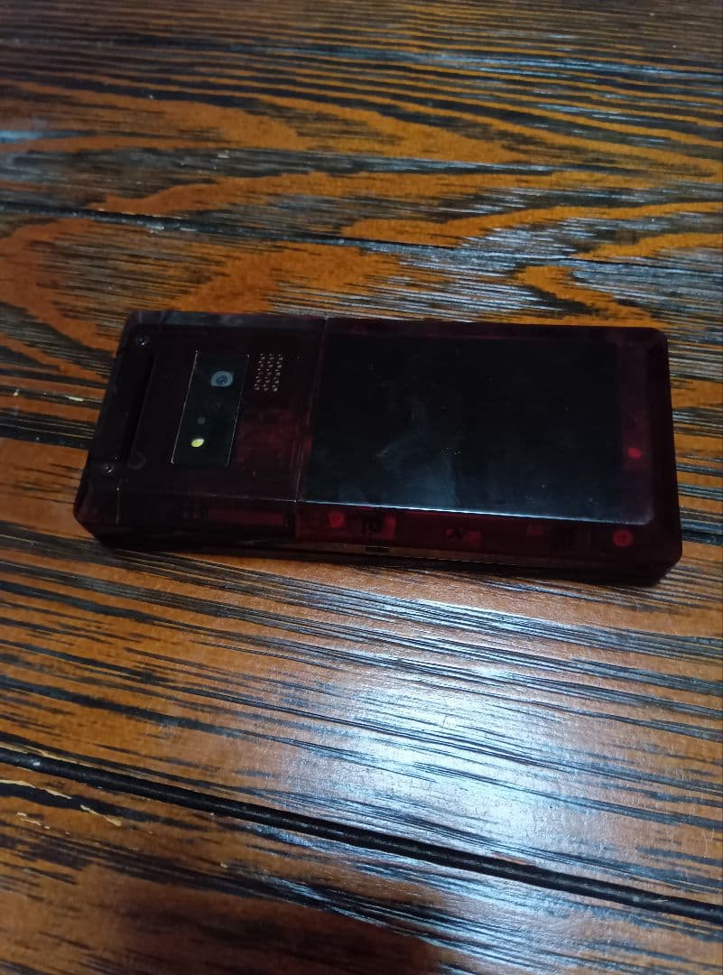 ガラケー　iida xray レッド　充電ケーブル付き