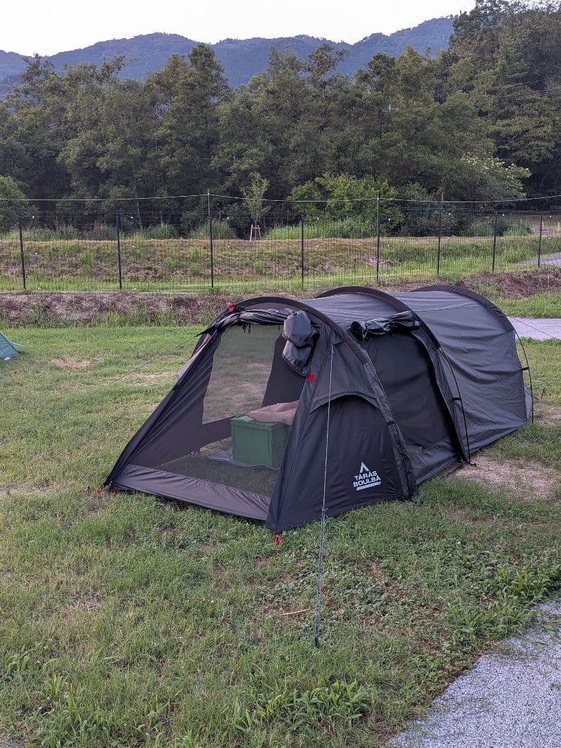 Caterpillar Solo グレー テント