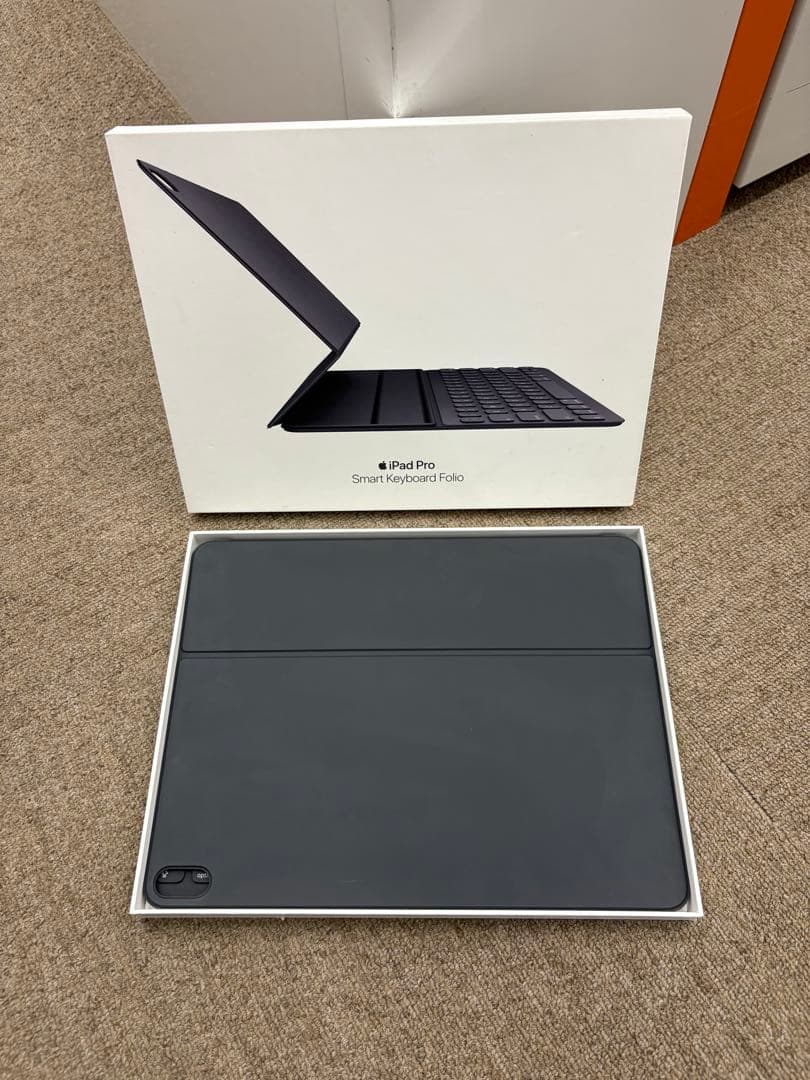 【美品】純正品 Apple iPad Smart Keyboard A2039