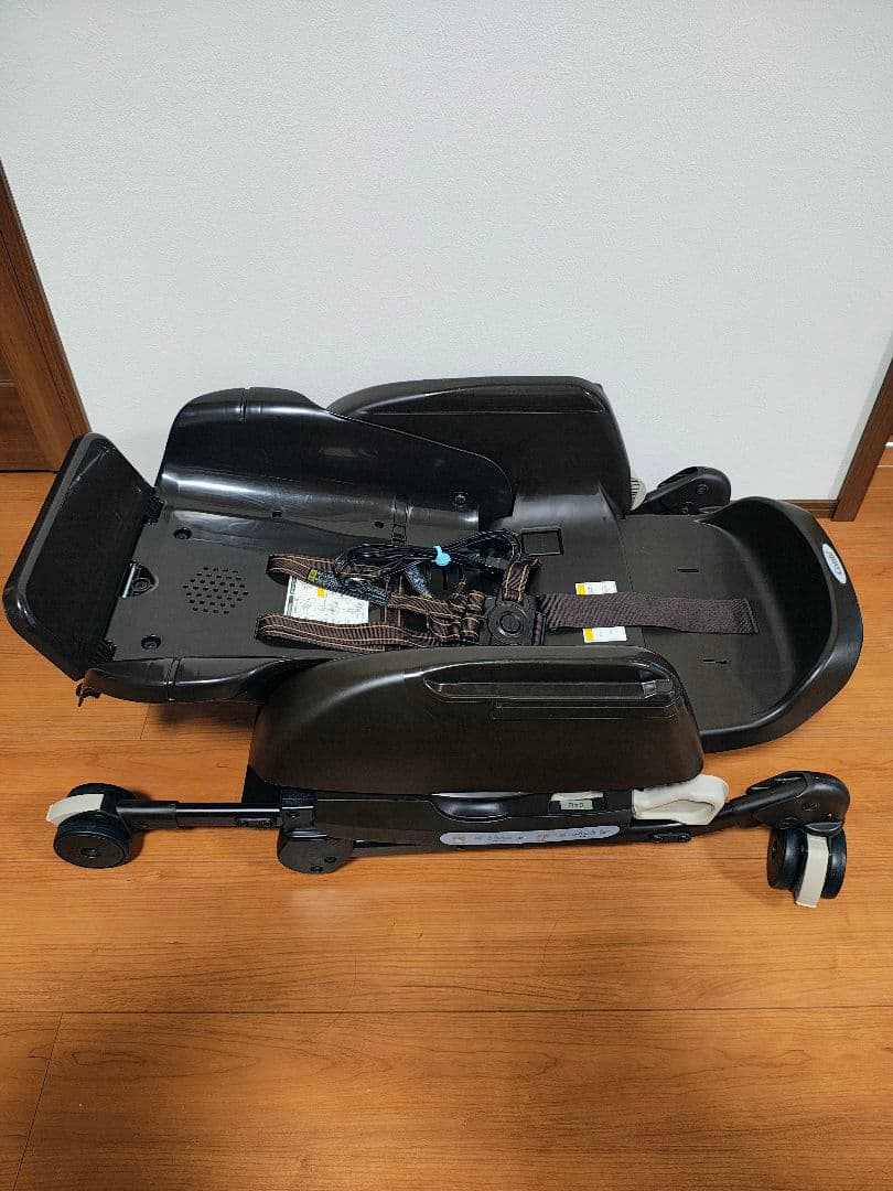 Combi 『ネムリラAT 』ハイローチェア　電動　　本日最終値下げ！！