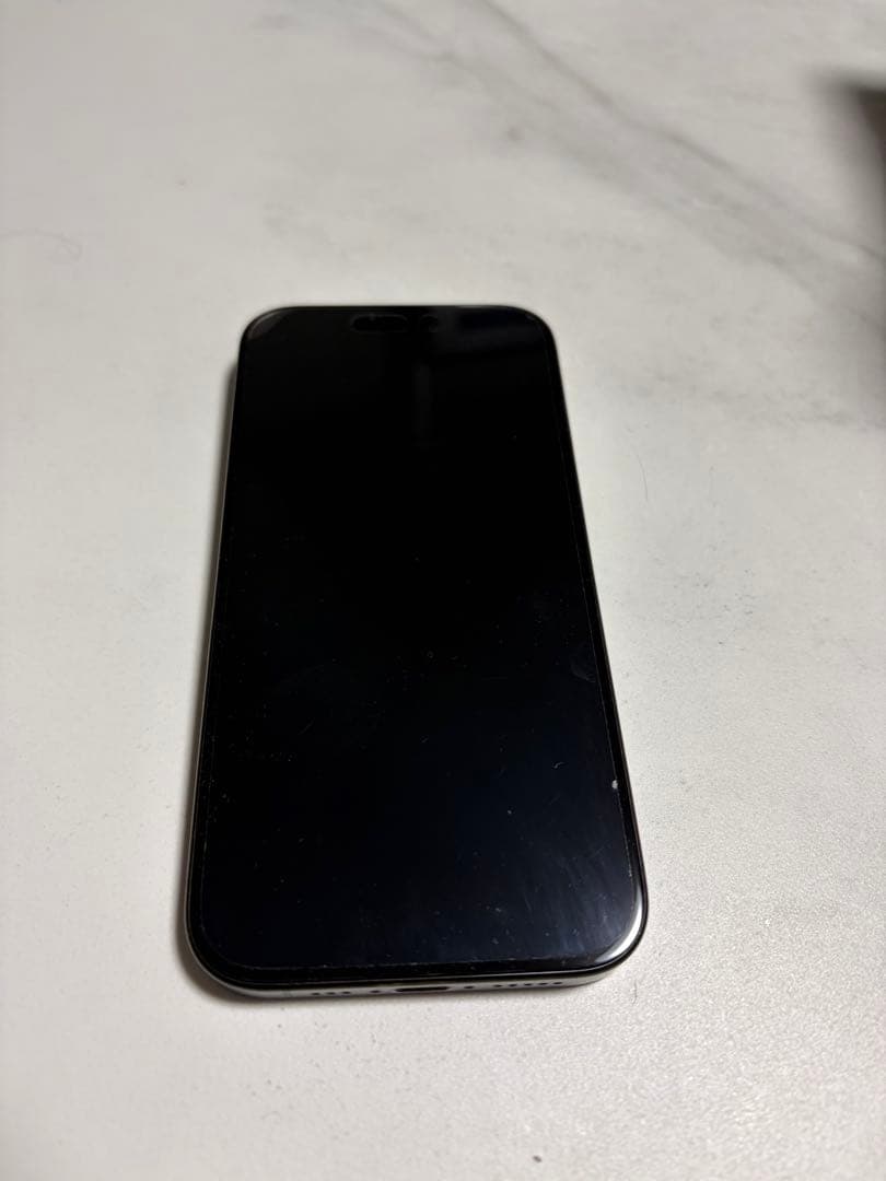 iPhone 15 Pro ブラック