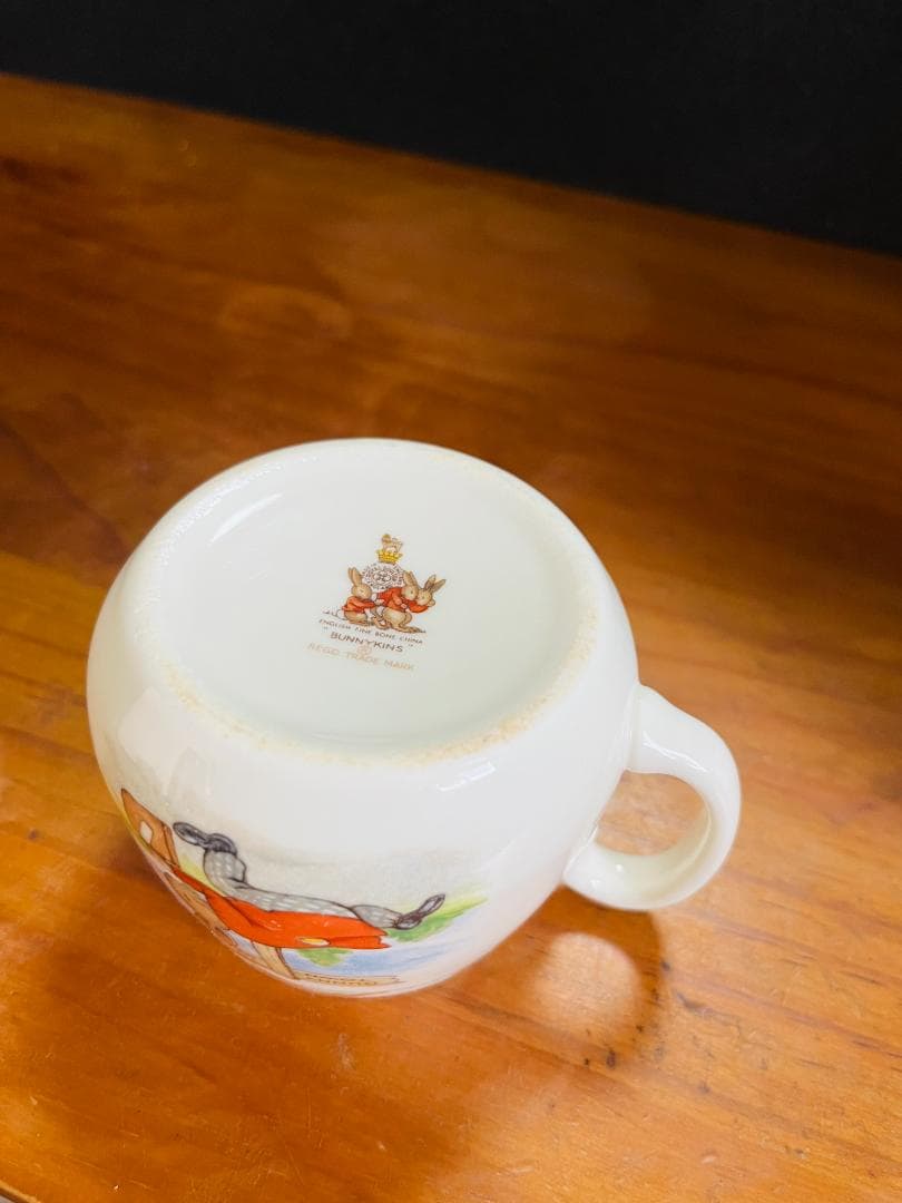  ロイヤルドルトン バニキンズ マグカップ ２客