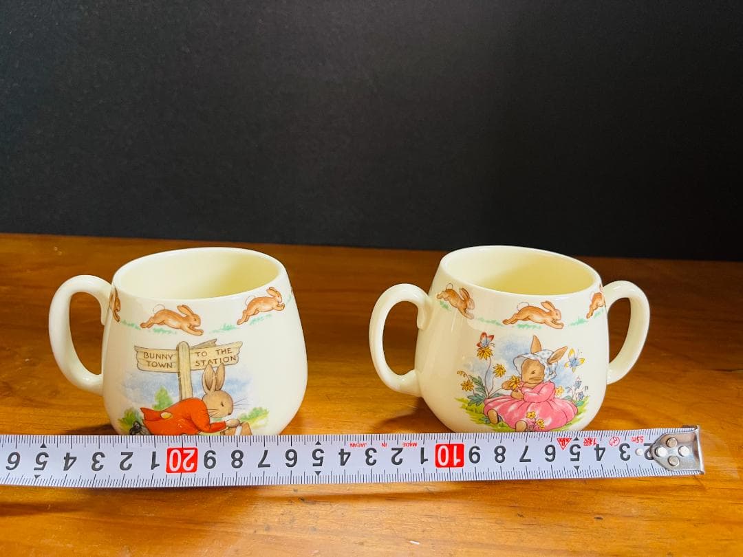  ロイヤルドルトン バニキンズ マグカップ ２客