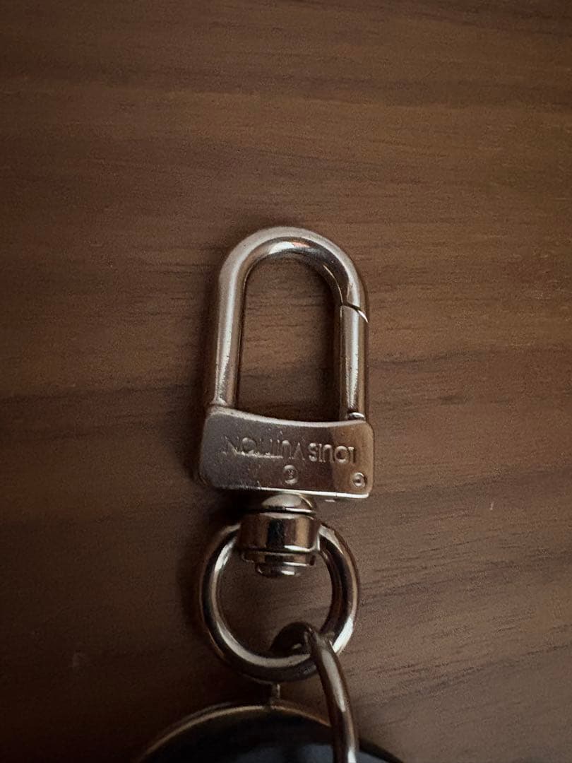 ルイヴィトン　キーホルダー・LV サークル