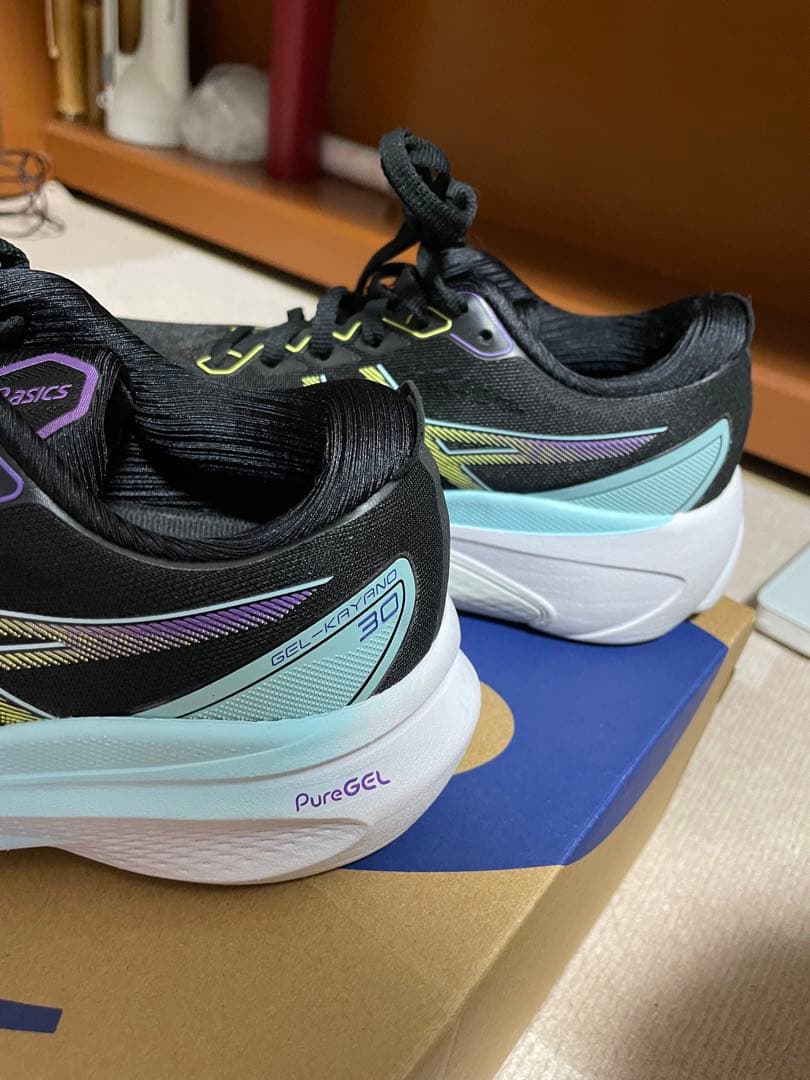 konchan様ASICS GEL-KAYANO30ランニングシューズ25cm