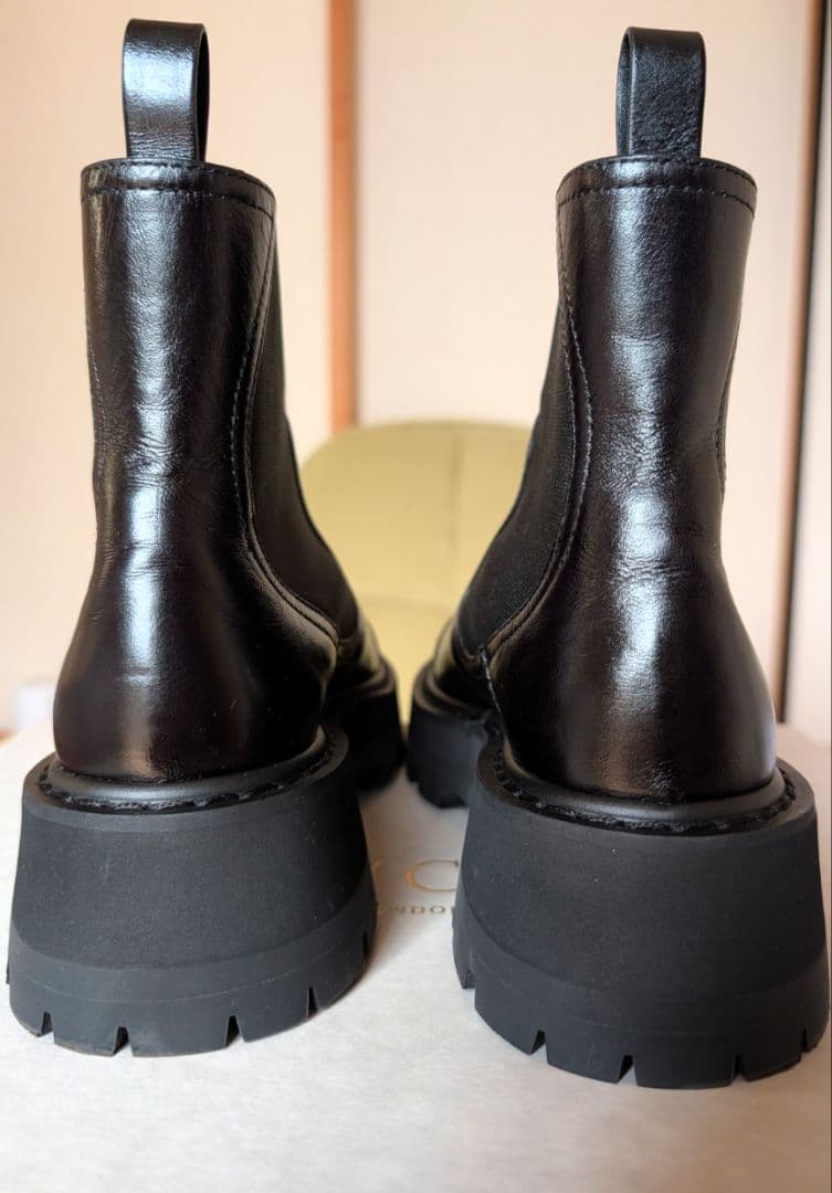 【極美品】JIMMY CHOO 37 黒 サイドゴアブーツ