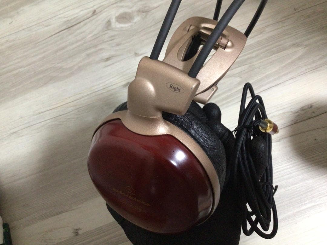 ヘッドホン audio-technica ATH-W1000