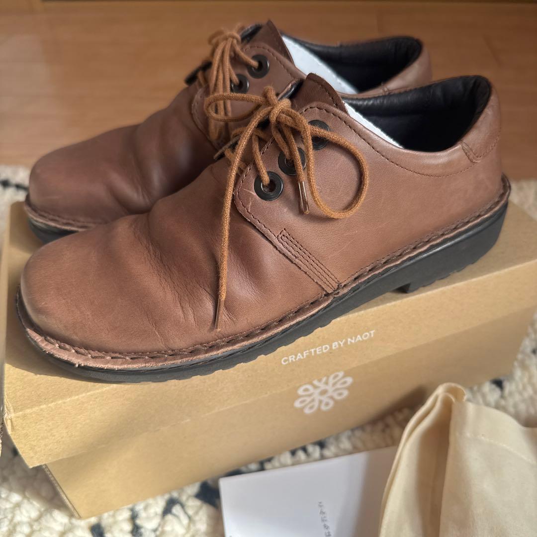 NAOT ダニエラ 37 ブラウン NUBUCK ミルクチョコレートのような色