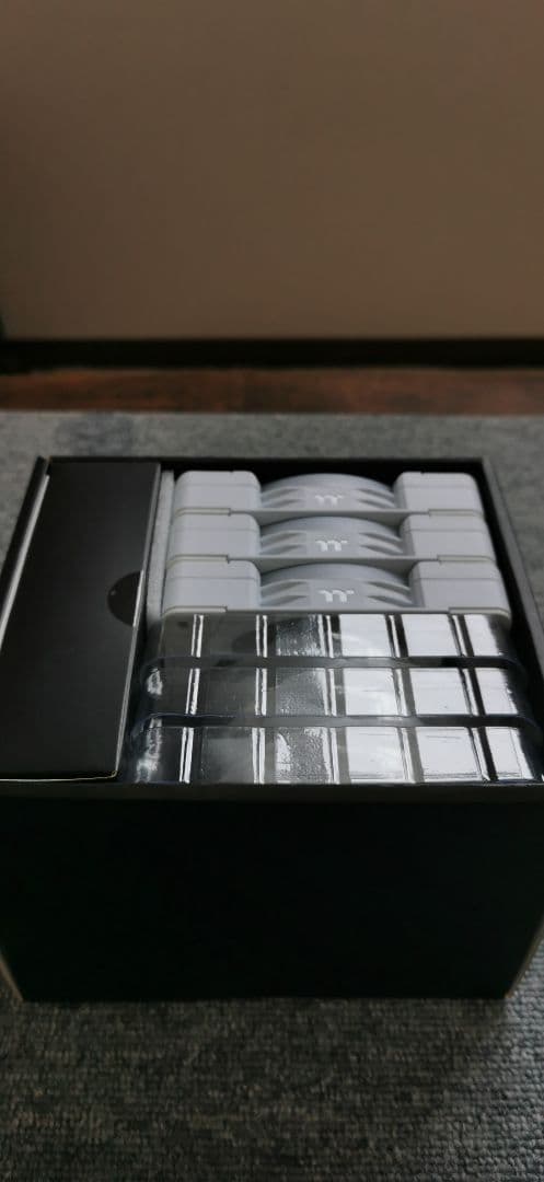 PC用ファン・クーラー thermaltake SWAFAN EX12 ARGB Sync