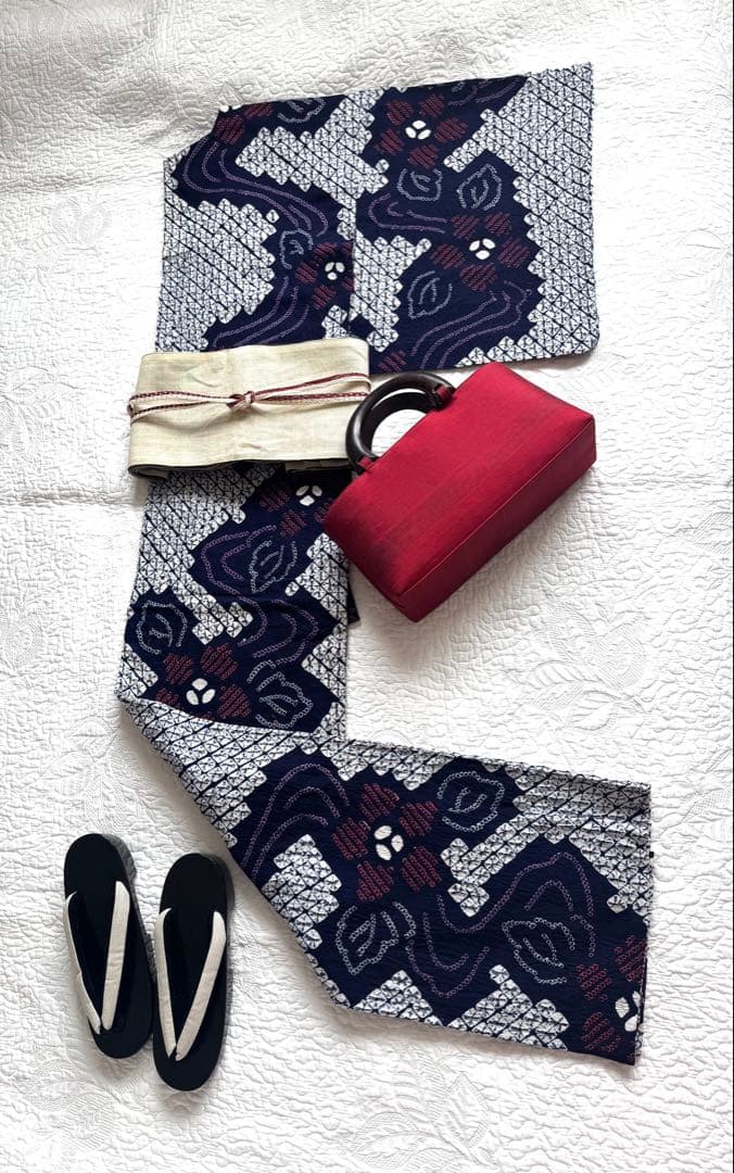 粋な大人の浴衣 高身長の方にも ◆ 有松絞り 流水花文 紫が効いたお洒落な色調