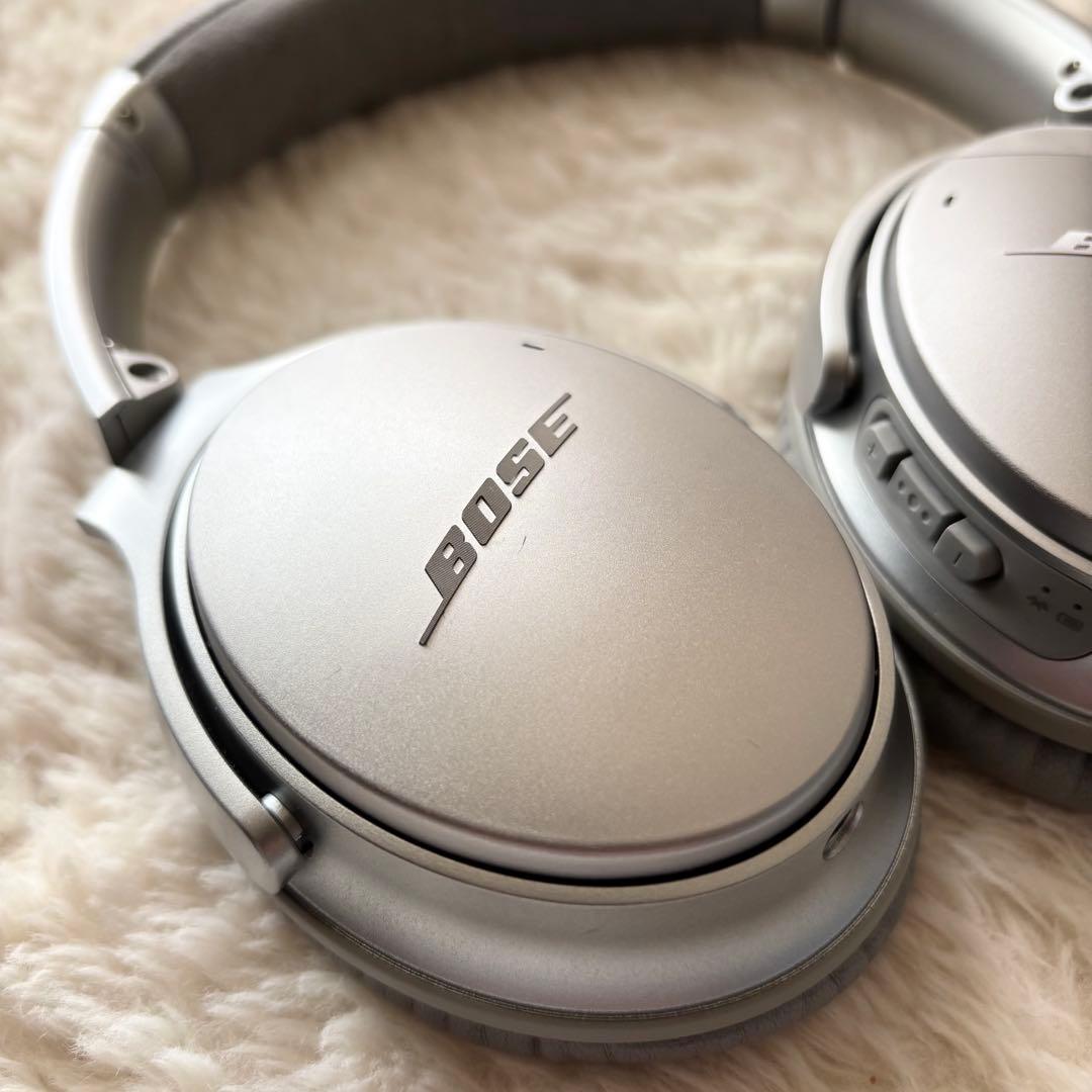 美品 廃盤カラー BOSE QUIETCOMFORT35 シルバー