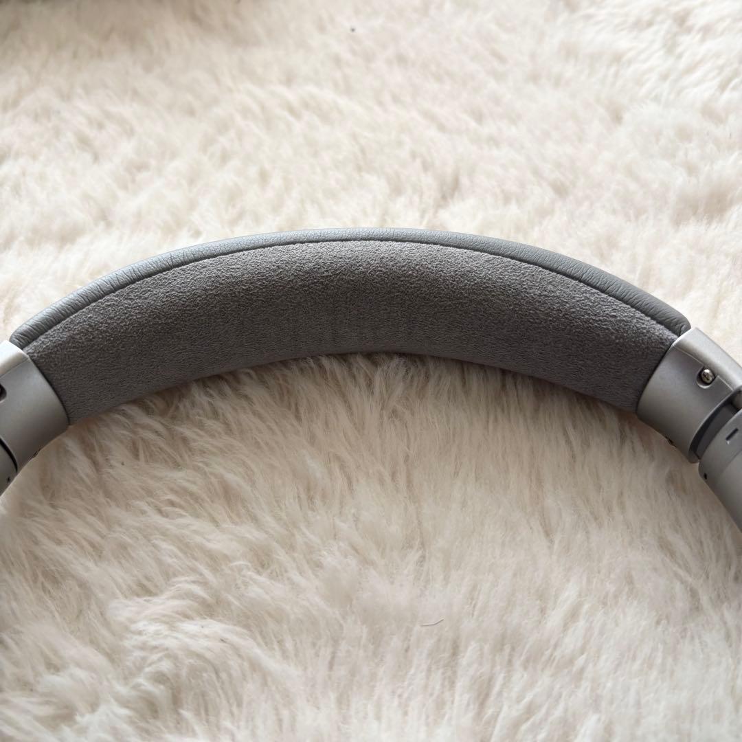 美品 廃盤カラー BOSE QUIETCOMFORT35 シルバー