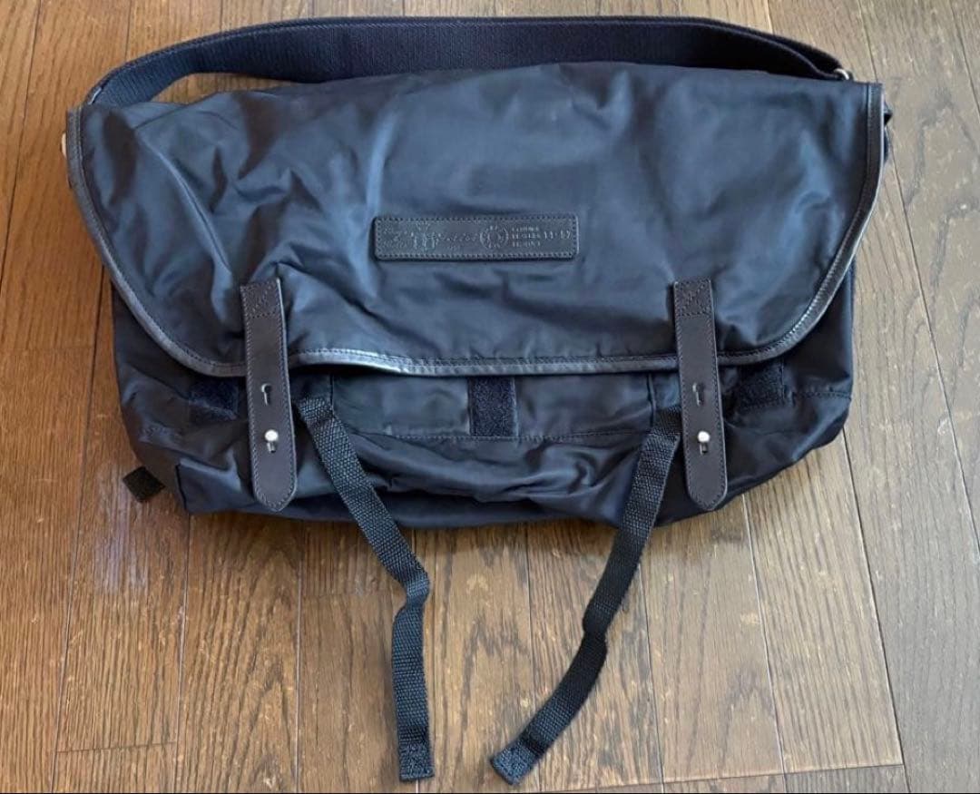 FELISI メッセンジャーバッグ ブラック ユナイテッドアローズ