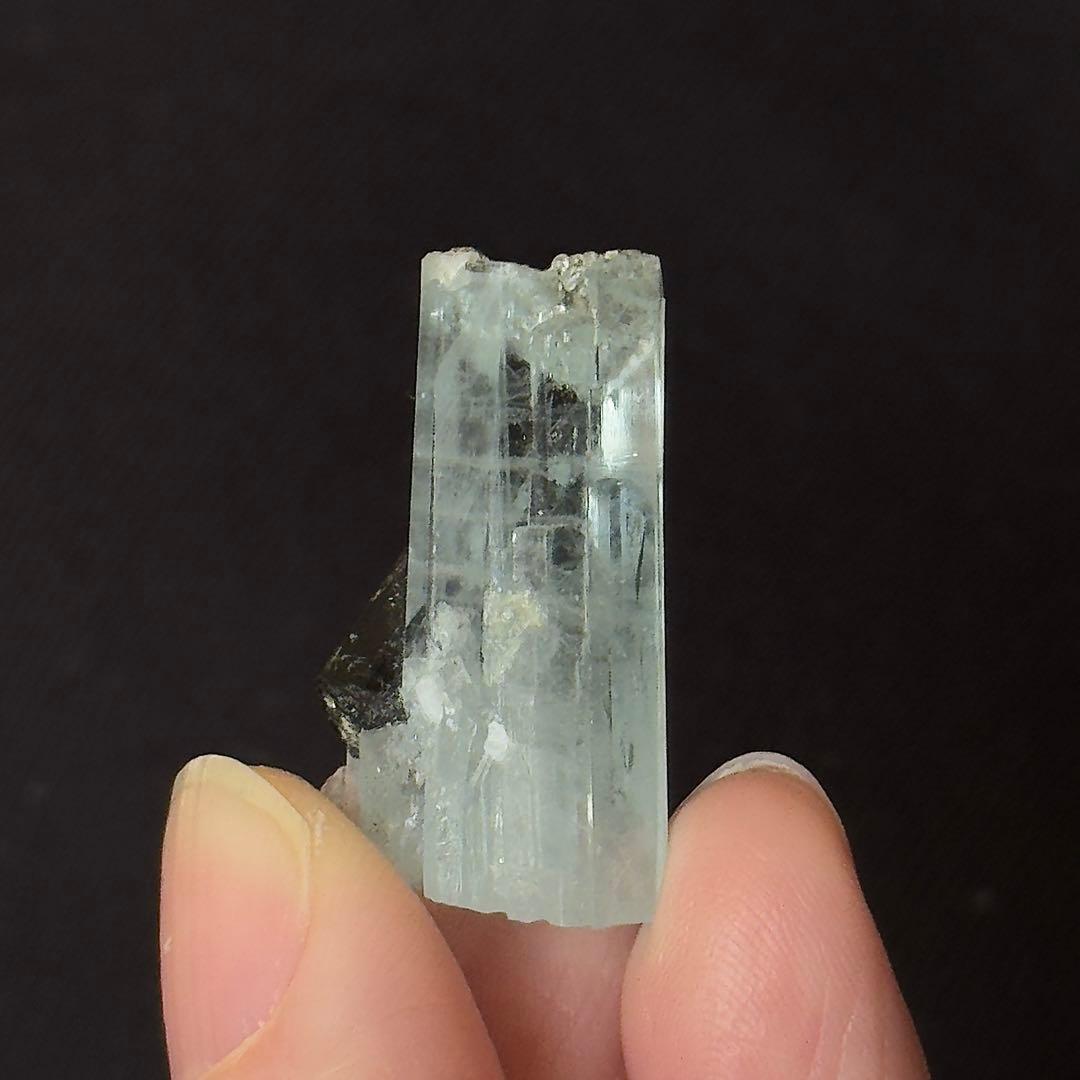 28ctアクアマリン トルマリン共生石 鉱物標本 原石 パキスタン・フンザ産