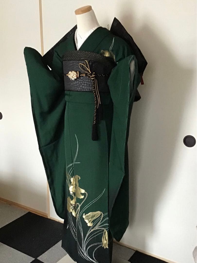 振袖フルセット　深緑　黒　金彩　作家者　躾糸付き　正絹　振袖6点セット