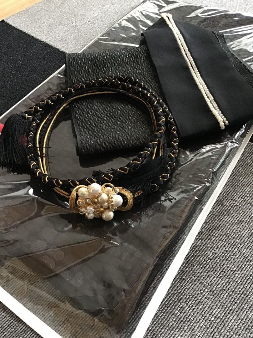 振袖フルセット　深緑　黒　金彩　作家者　躾糸付き　正絹　振袖6点セット