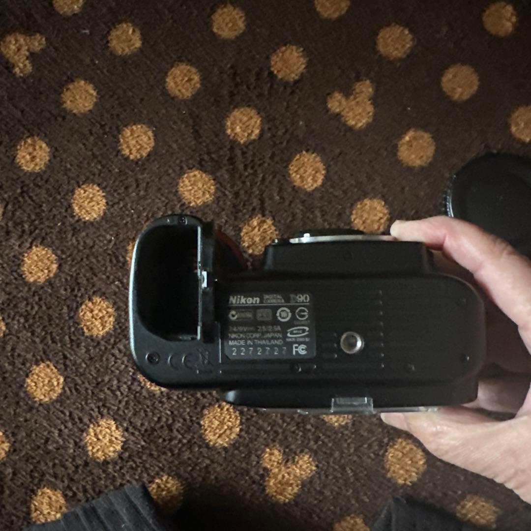 Nikon D90 デジタル一眼レフカメラ　ジャンク品