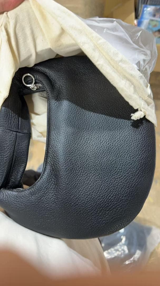 即日発送Aeta アエタ ONE SHOULDER ショルダーバッグ 黒 M