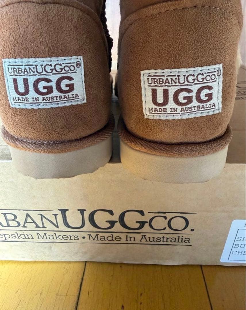 【新品未使用】UGG ベイリーボタン ムートンブーツ チェスナットカラー