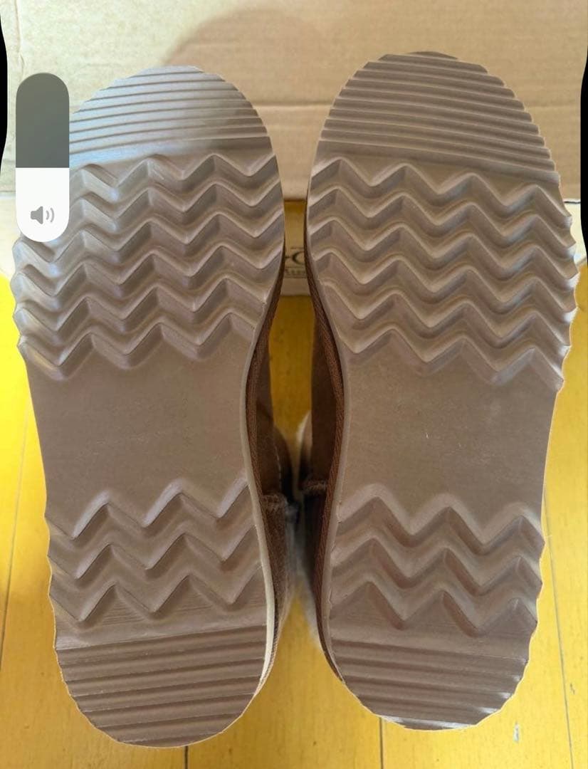 【新品未使用】UGG ベイリーボタン ムートンブーツ チェスナットカラー